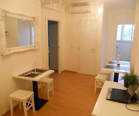 Appartement Vieniaroma *